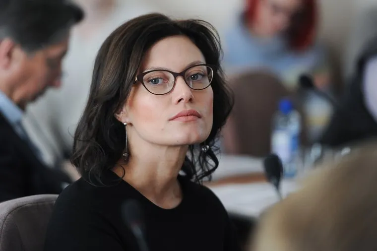 Отчет Главы Челябинска Евгения Тефтелева перед депутатами Городской думы. Челябинск, карелина марина