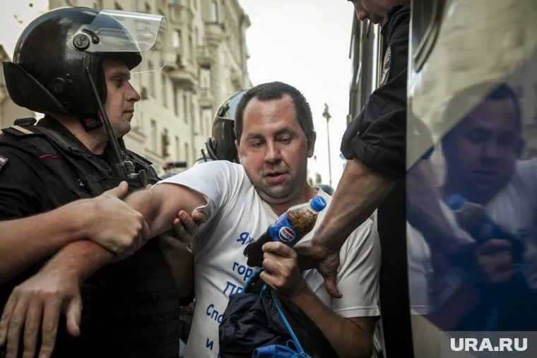 По данным полиции, многие из задержанных не являются жителями столицы