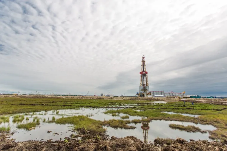 Клипарты и адресники. Сургут, нефтяная компания, нефть, буровая вышка, добыча нефти