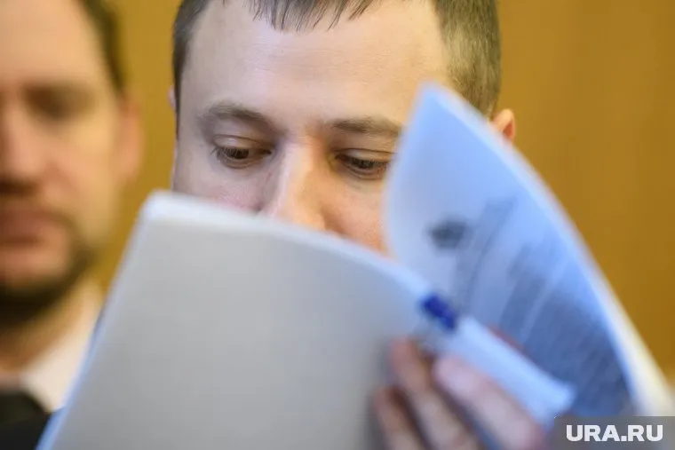 Новые правила вступили в силу с 1 января, но Андрей Парунин и его команда пока работают в прежнем статусе — из-за затянувшихся согласований