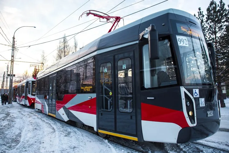 Демонстрация новых моделей трамваев в Западном трамвайном депо. Екатеринбург, общественный транспорт, трамвай