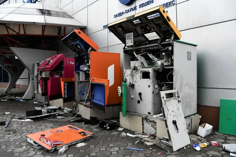 Обстановка в Алма-Ате после взятия города под контроль правительственными силами. Алма-Ата, Казахстан