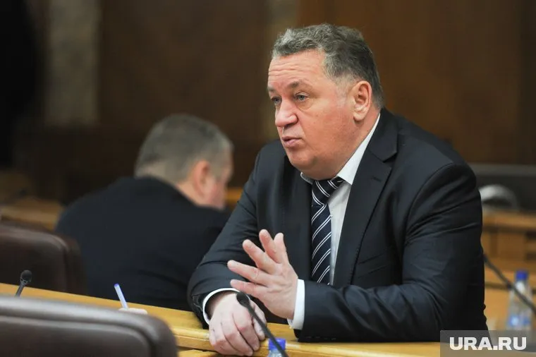 Владимир Ушаков из депутатов и топ-менеджеров перешел в чиновники