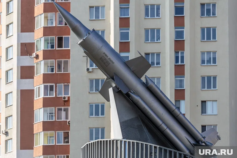 Макет ракеты Льва Люльева в Орджоникидзевском районе Екатеринбурга