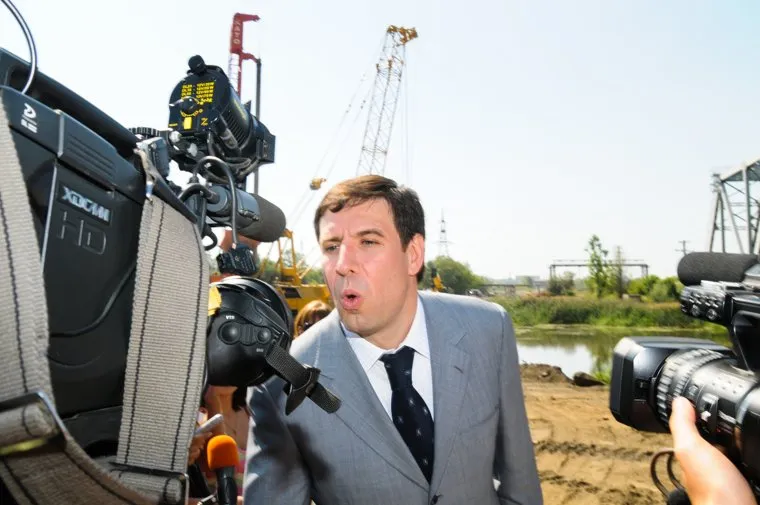 Юревич. Челябинск, юревич михаил, пыль на объективе камеры