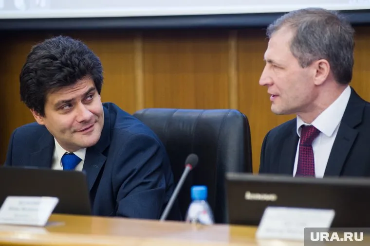 Игорь Володин (справа) согласится на предложение Александра Высокинского, но при одном условии