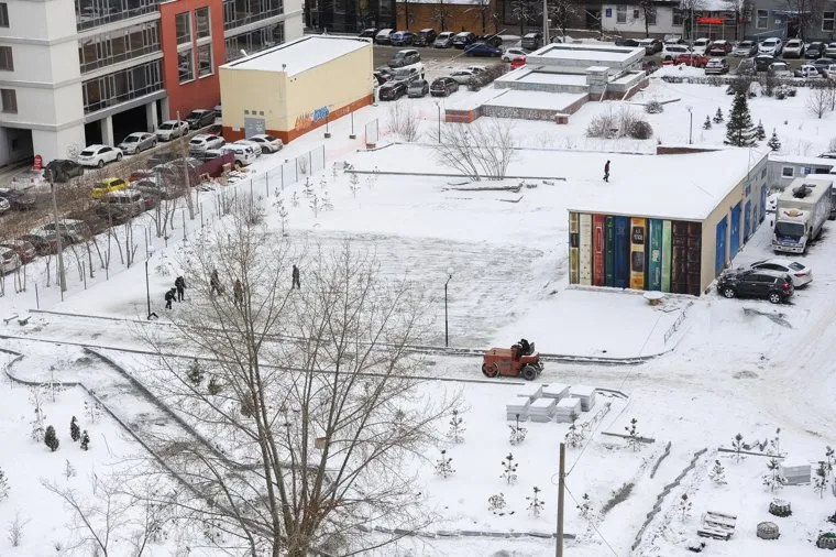 Благоустройство территории Челябинской публичной библиотеки. Челябинск