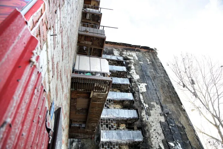 Последствия пожара в общежитие. Олимпийская, 4. Тюмень., пожар, дом после пожара, олимпийская улица, улица олимпийская4
