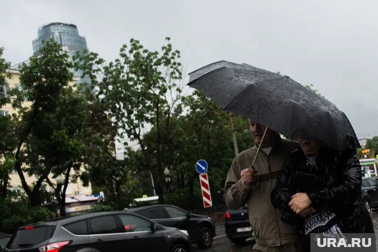 Ливень резко хлынул в центре города