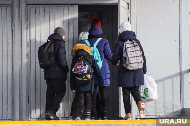 Школа впервые открыла свои двери для учащихся 1 декабря