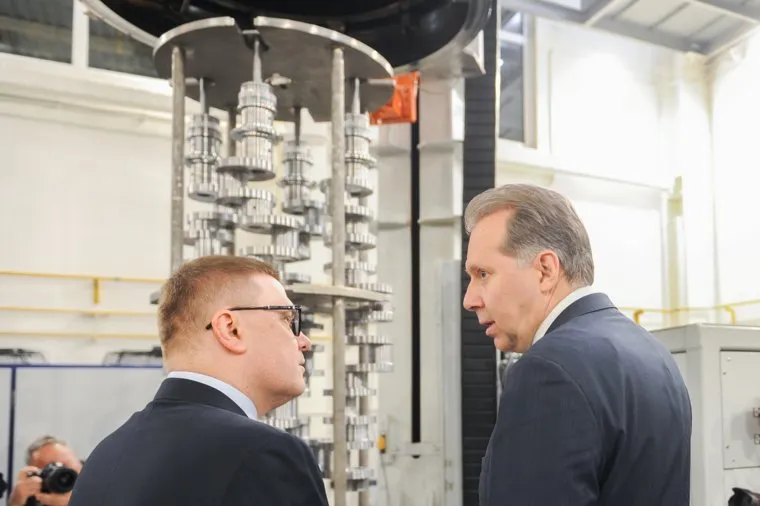 Алексей Текслер на запуске нового производственного участка на Челябинском тракторном заводе УРАЛТРАК. Челябинск