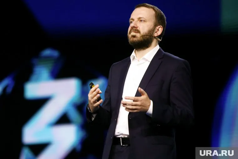 Максим Орешкин сообщил, что рано или поздно доллар перестанет расти