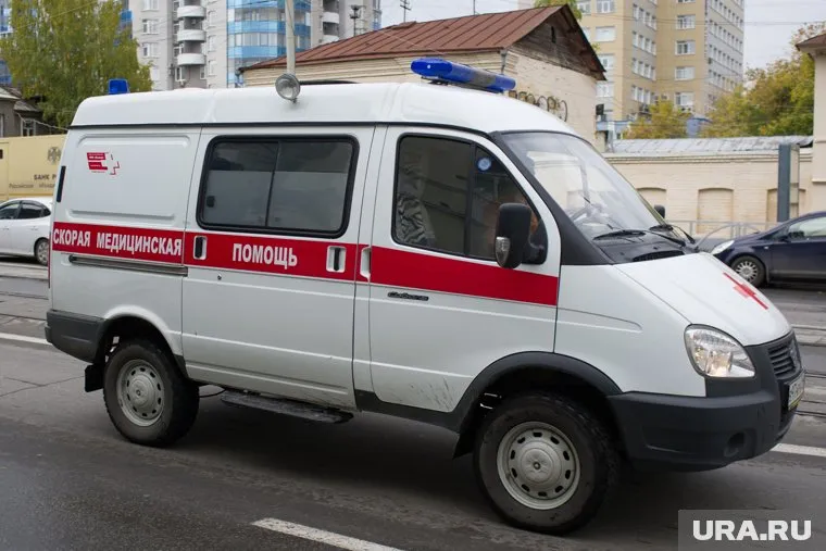 Скорая доставила народного избранника с серьезной раной в больницу