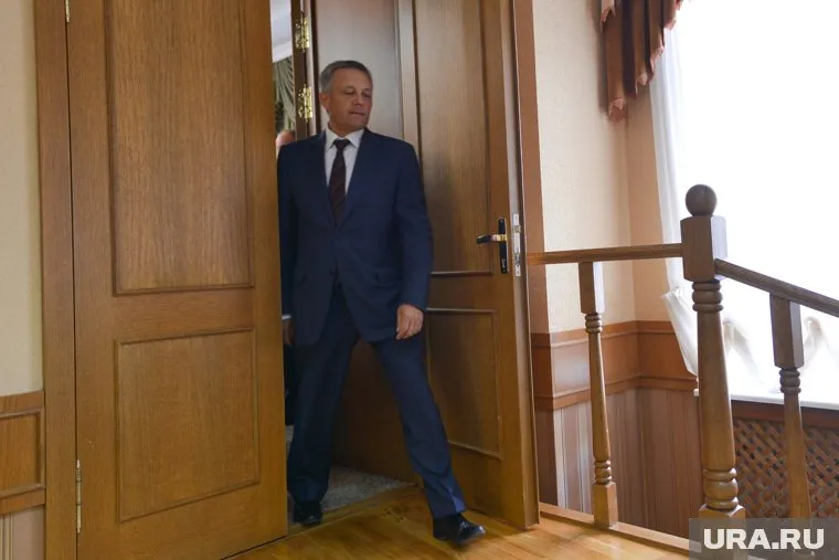 Министру Алексею Гущину указали на дверь