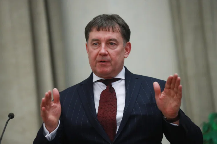 Момотов отрицает свою причастность к отелям Marton