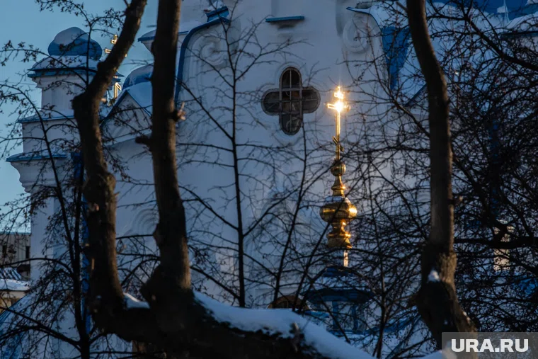 В этот день православные верующие посещают церковь