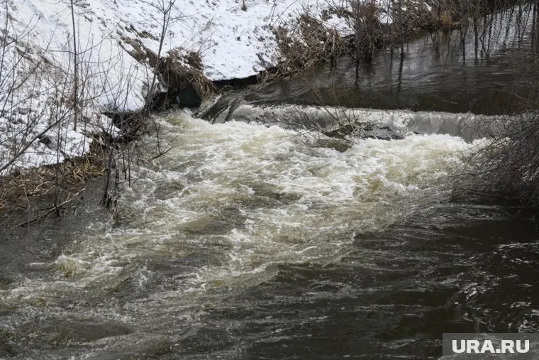 На Аляске из-за таяния ледника Менденхолл начался паводок