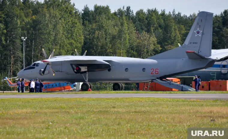 Разбившемуся самолету было 37 лет