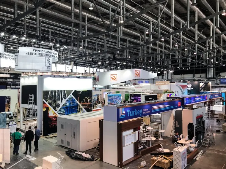 Подготовка стендов к международной промышленной выставке Иннопром-2019. Екатеринбург