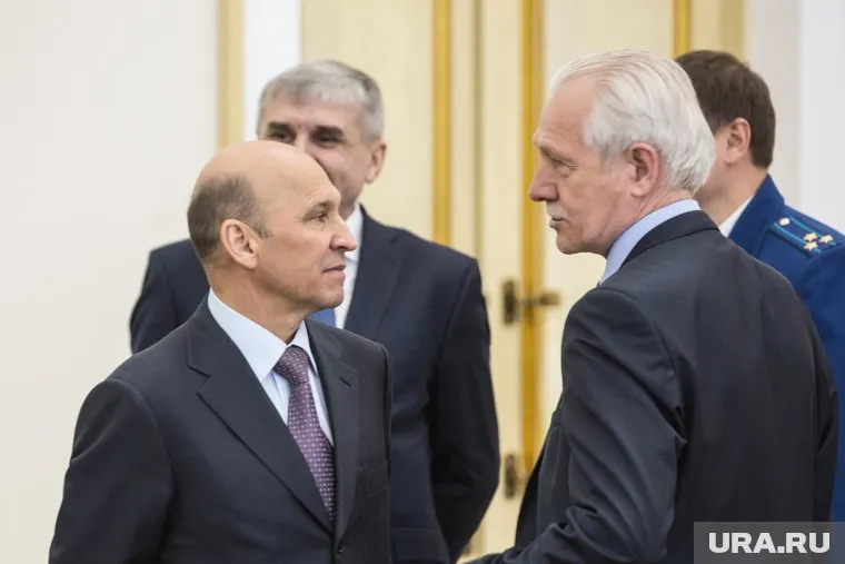 Возможно, Анатолий Сушинских (справа) займет кабинет в одном здании с вице-губернатором Сергеем Сарычевым (слева)
