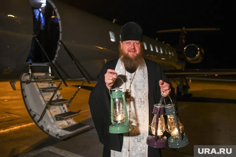 Максим Миняйло доставит Благодатный огонь в Екатеринбург (архивное фото)