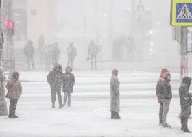 Школьные каникулы в ЯНАО начнутся с метели и сильного ветра