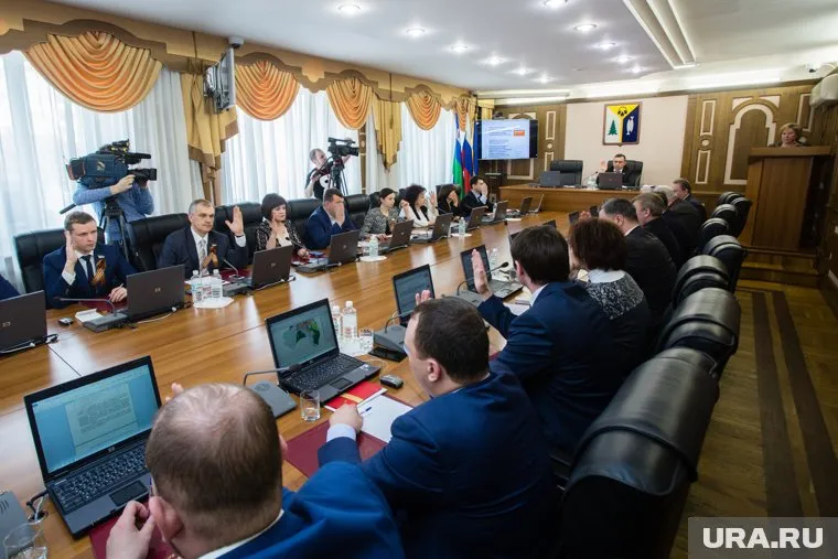 По словам инсайдера, Землянкин боится конкурента