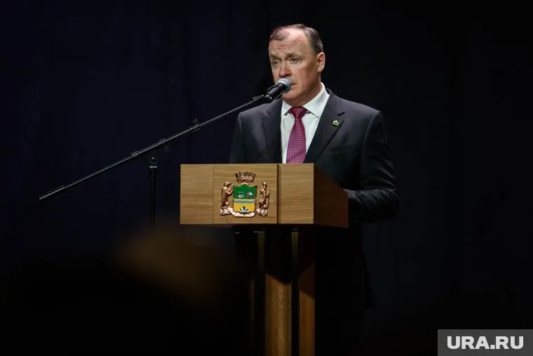 Алексей Орлов вручил награды космонавтам