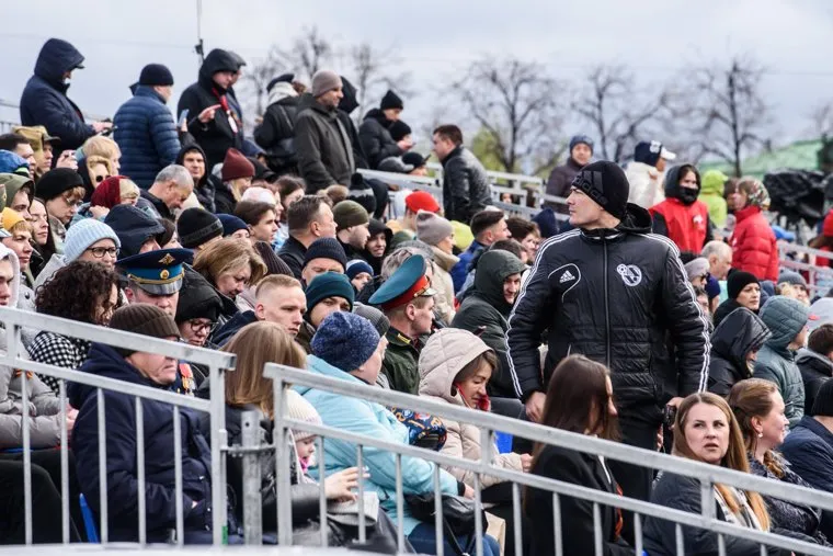 Военный парад в честь Дня Победы на площади 1905 года. Екатеринбург 