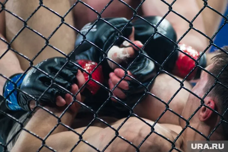 Тюменец нокаутировал соперника за две минуты и 46 секунд