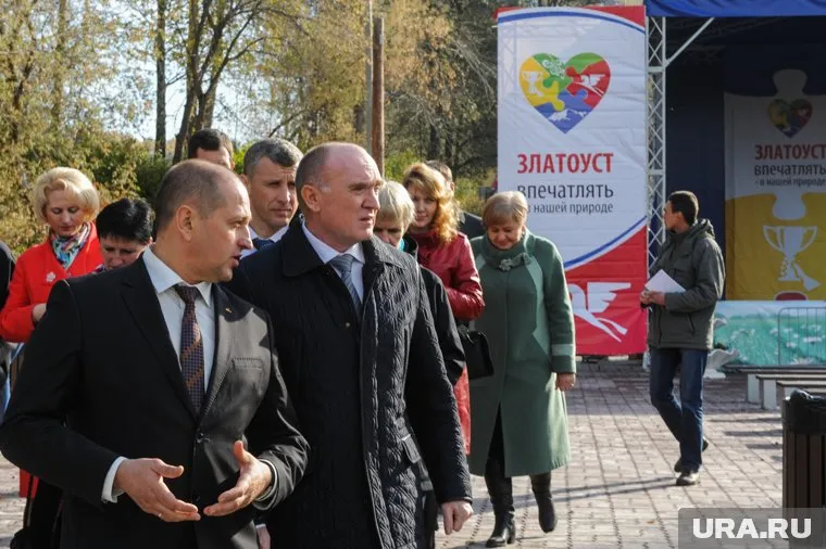 Борис Дубровский готов потребовать отставки Вячеслава Жилина (слева), если найдутся нарушения в его работе