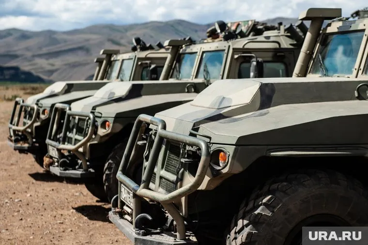 Виктор Литовкин рассказал, что российская армия превосходит украинскую по качеству боевой техники