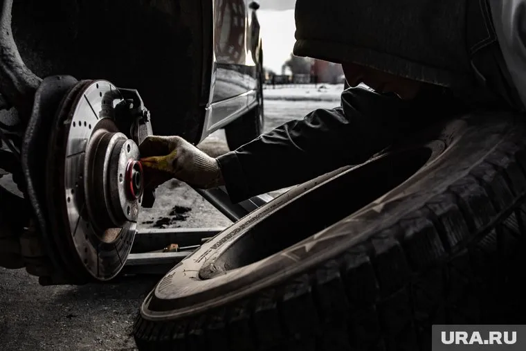 На автосервис или мойку россияне тратят за одно посещение 2 319 рублей, отметили в «Чек Индекс»