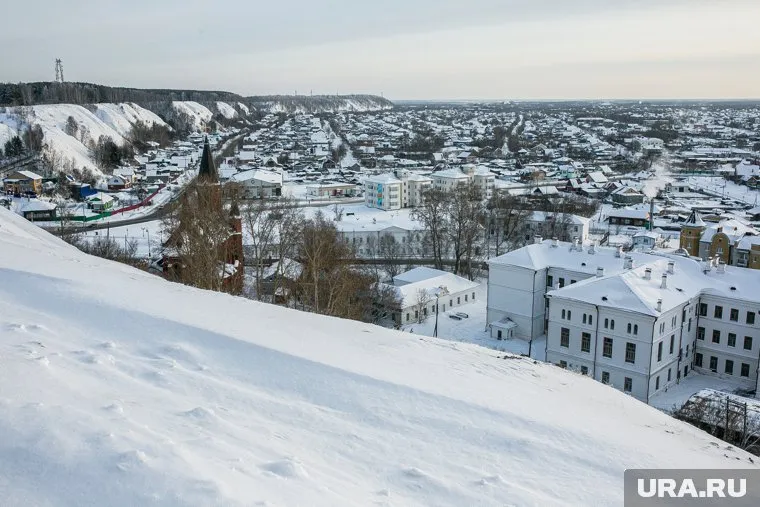 На набережной реки Курдюмка неизвестные похитили металлические ограждения