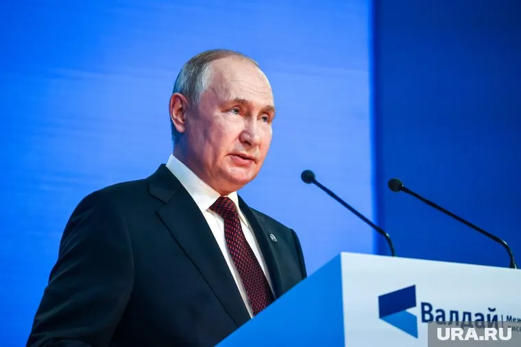 Владимир Путин намерен провести встречу с главой КНР Си Цзиньпином