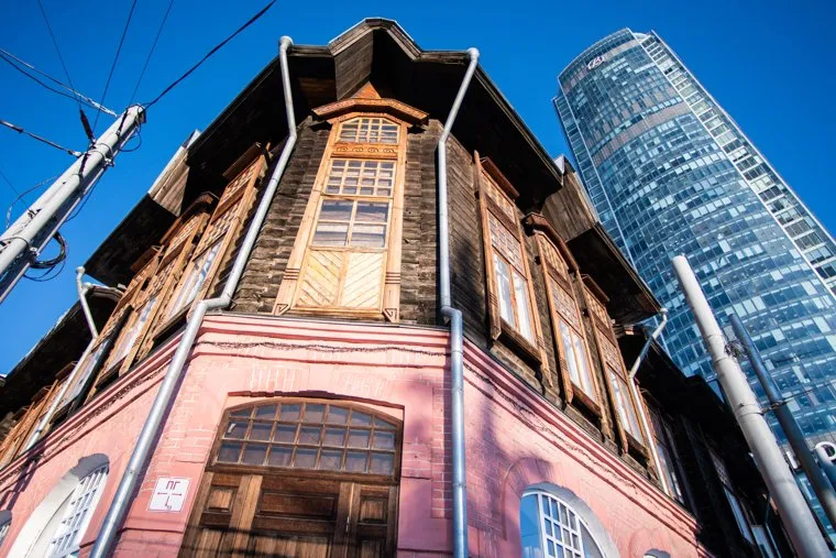 Виды Екатеринбурга, памятник архитектуры, бц высоцкий, небоскреб, город екатеринбург, старое и новое, уральский модерн, дом и больница доктора сяно, улица карла либкнехта2