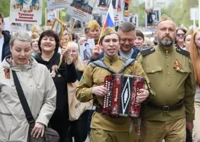 Десятки тысяч екатеринбуржцев и гостей города отпраздновали День Победы: как это было