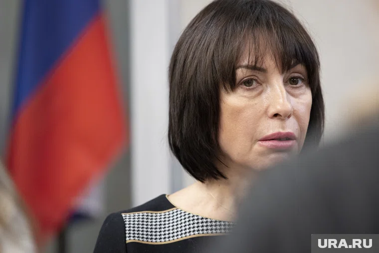 Татьяна Савинова осталась недовольна ходом ремонта поликлиник в Каменске-Уральском