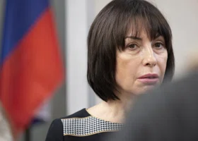 Замгубернатора извинилась перед свердловчанами за сорванный ремонт больниц