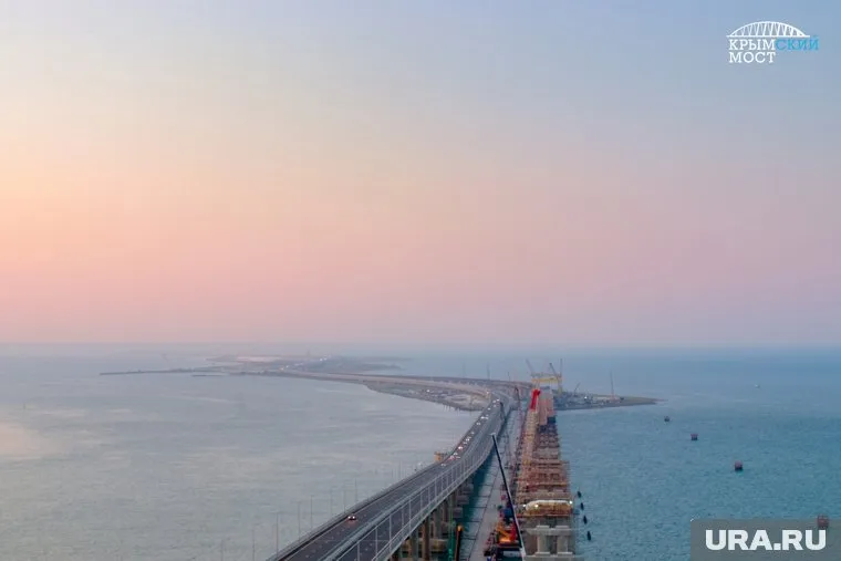 Лоцманы помогли украинцам пройти по мелководью