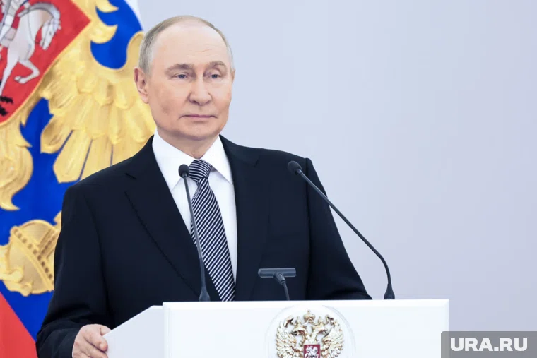 Владимир Путин отметил, что дипломатия в мире сейчас подменяется позицией силы