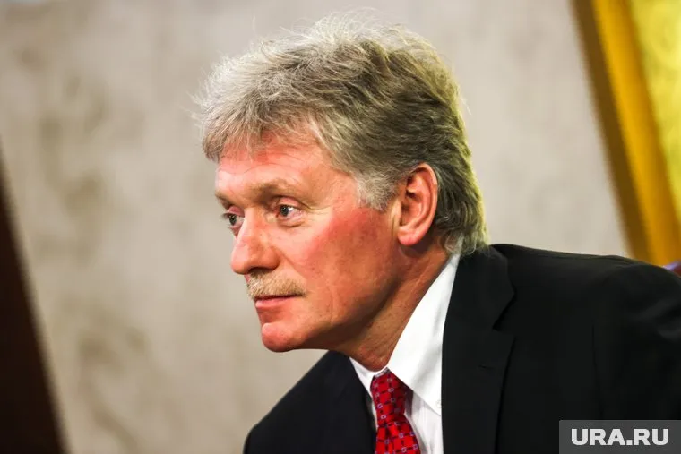 Запад идет на большой риск, разрешая Украине бить по России, заявил Дмитрий Песков