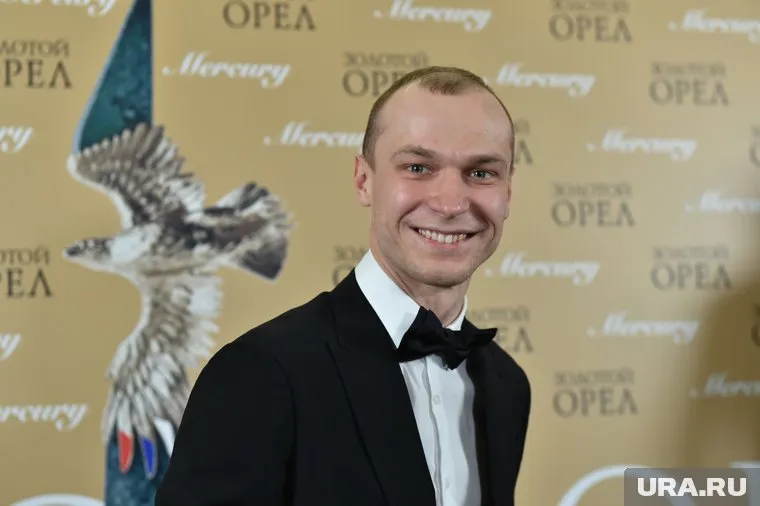  В молодости Борисов занимался бальными танцами