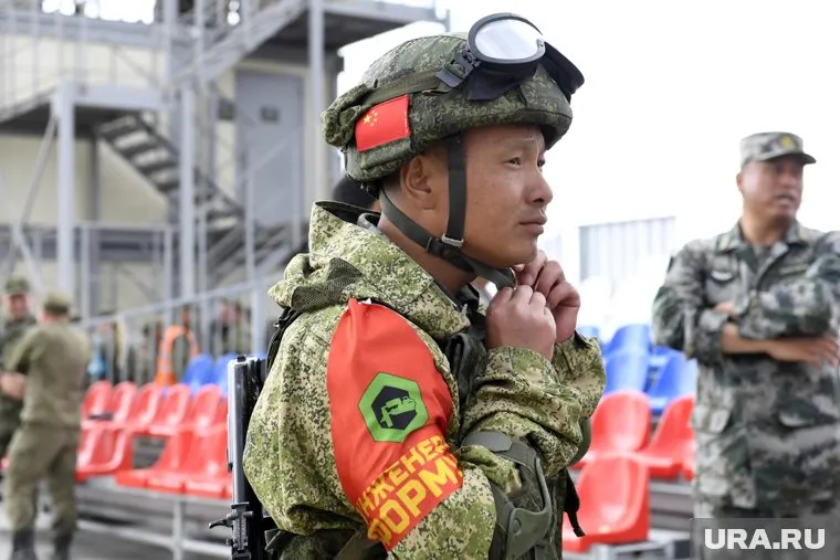 Пять кораблей НОАК начали боевое патрулирование, заявили в Минобороны Тайваня