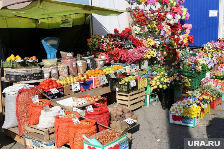 Губернатора возмутило большое число стихийных рынков