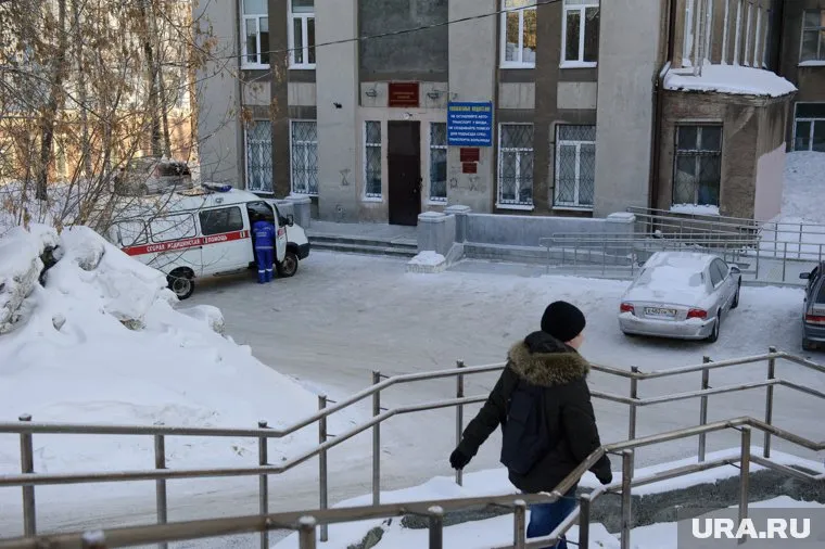 После операции учительница провела две недели в реанимации