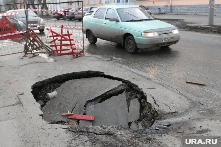 АО «Водный союз» ограждает опасные участки и согласовывает земельные работы на провалах