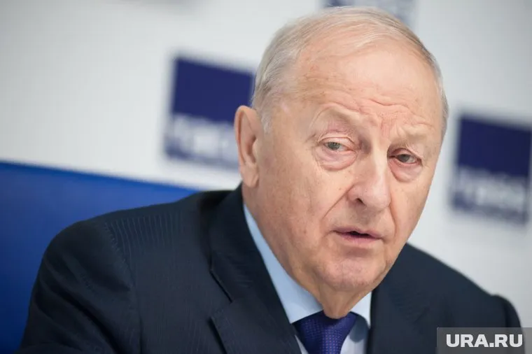 Эдуард Россель работал в Совете Федерации с 2009 года