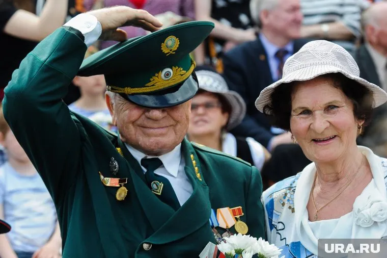 Итого уральские металлурги поздравят свыше 850 ветеранов с Днем Победы