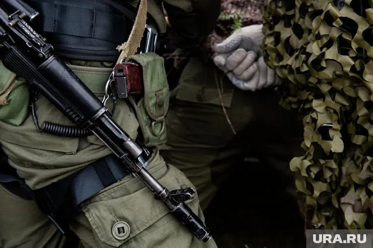 Военный самолет Ил-76 перевозил 65 пленных военных украинской армии